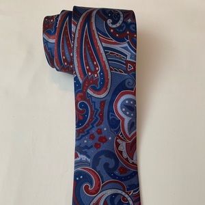 Brioni paisley tie